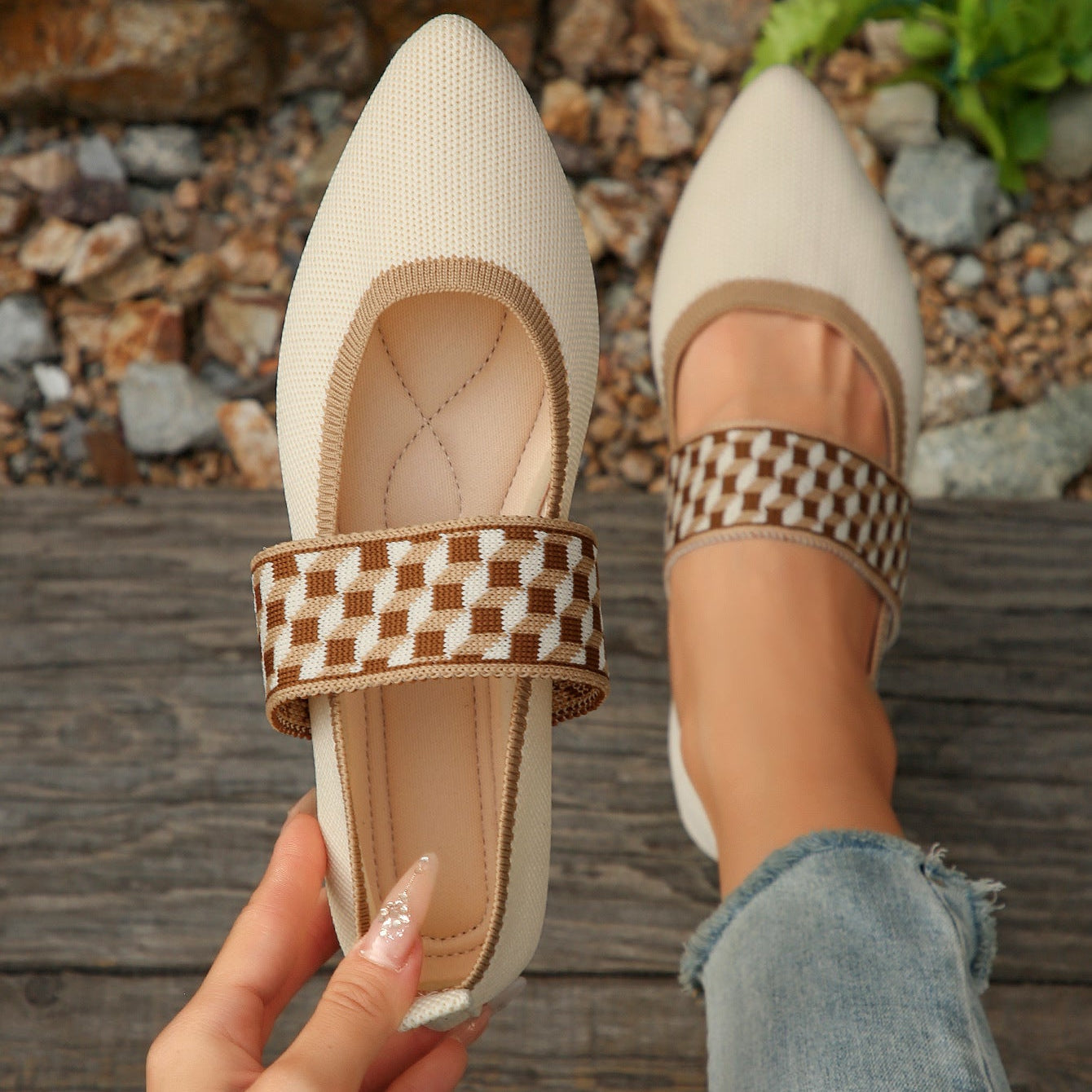 Women's Pointed Toe Mary Jane Flats - Woven Knit Elastic Strap Comfort Shoes