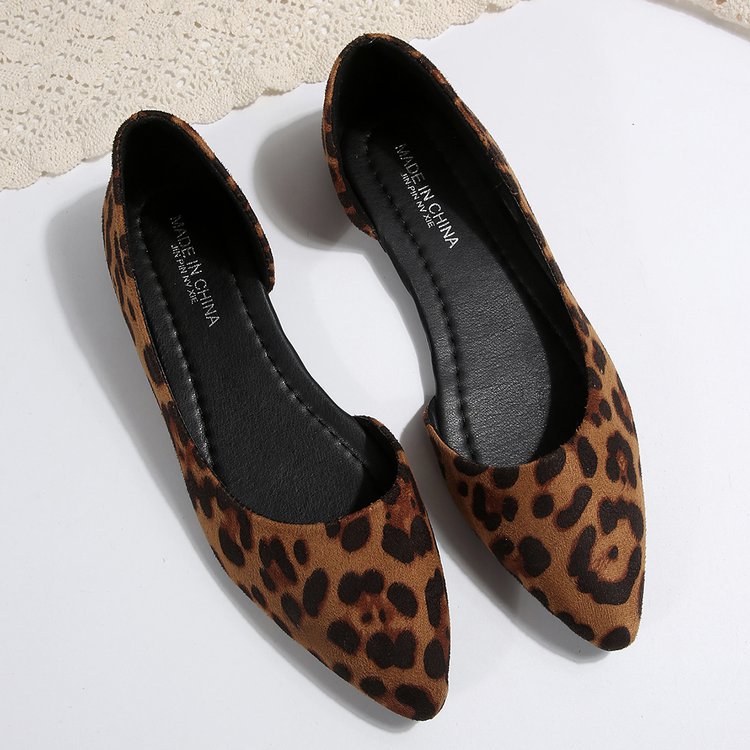 Women's Pointed Toe Leopard Print D'Orsay Slip-On Flats – Comfort Casual Ballet Shoes