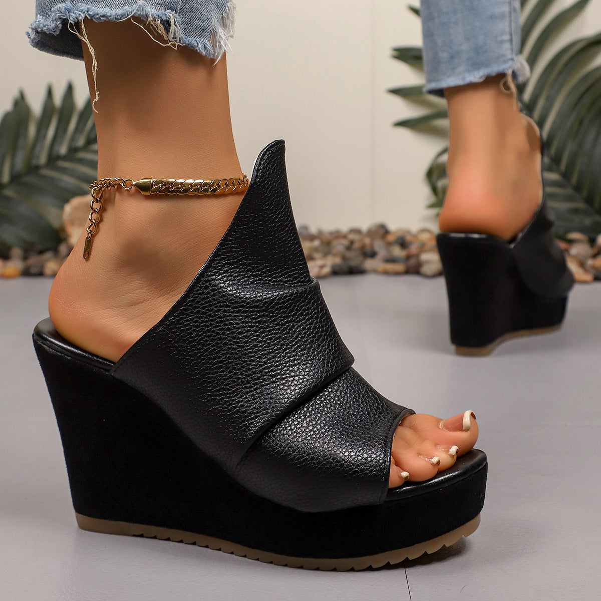 Women's Platform Wedge Sandals - Crisscross Strap Chunky Heel Slides