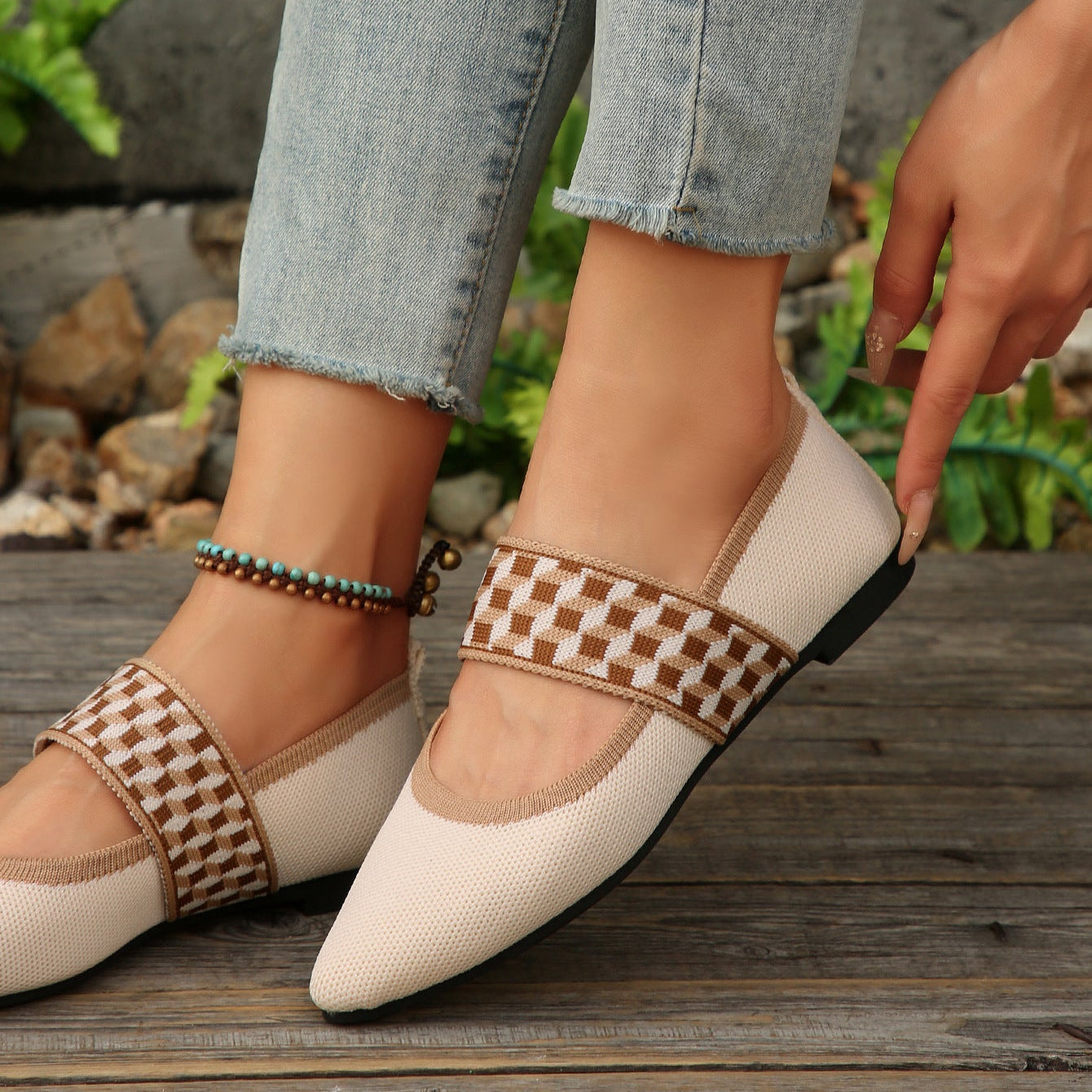 Women's Pointed Toe Mary Jane Flats - Woven Knit Elastic Strap Comfort Shoes