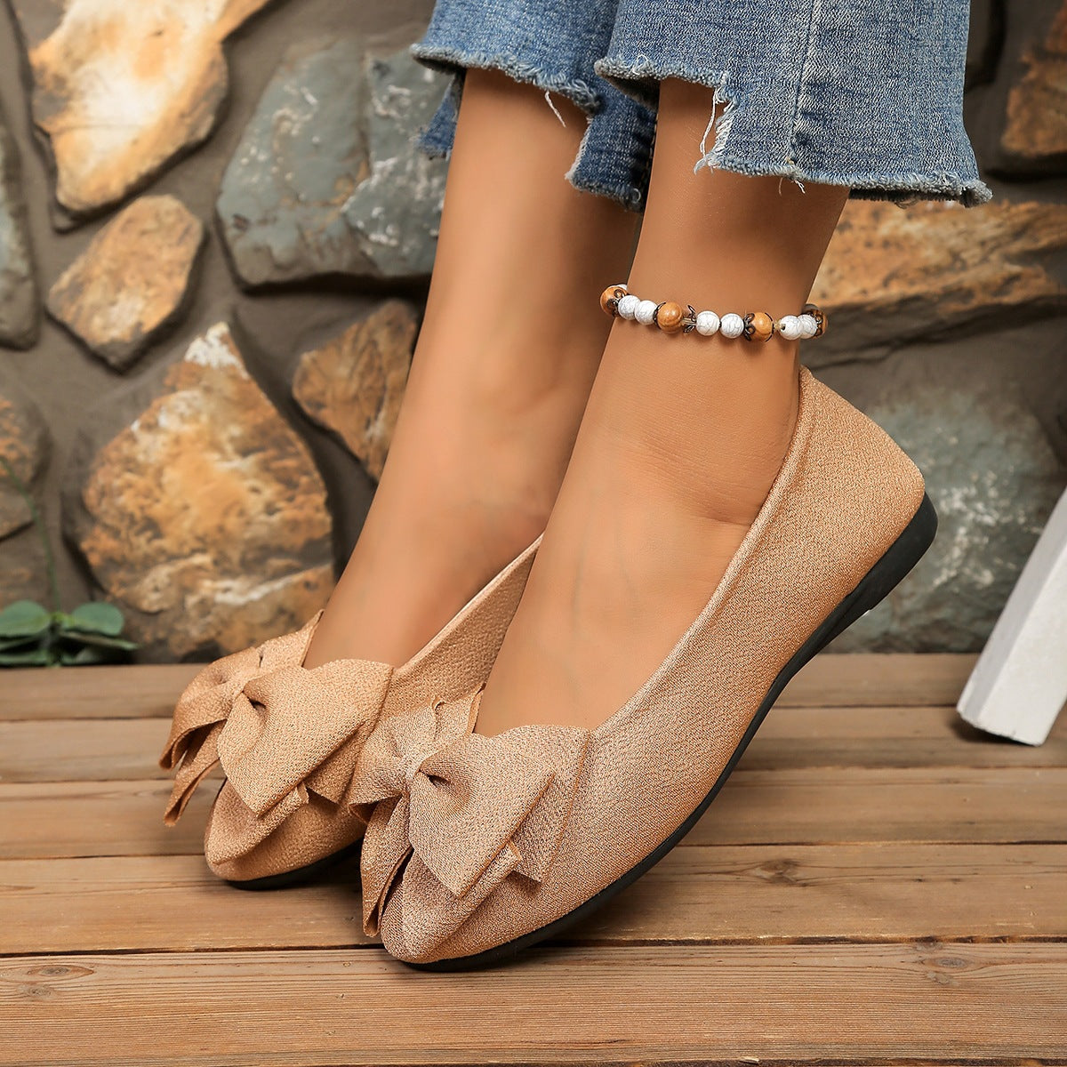 Women's Bow Flat Shoes – Sparkly Glitter Slip-On Ballet Flats with Big Bow