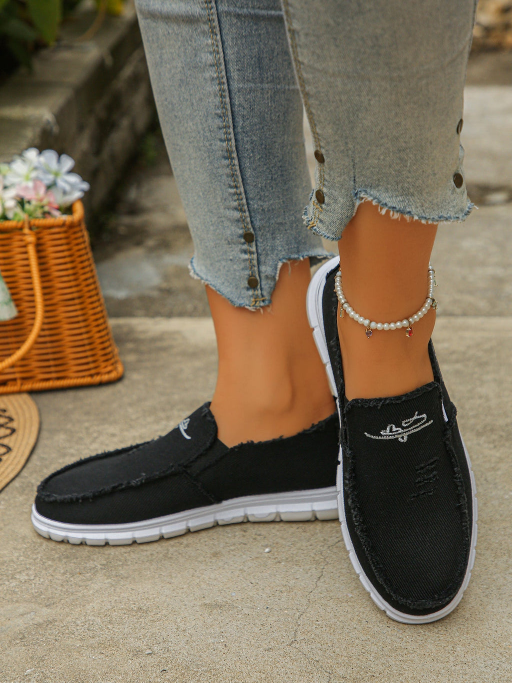 Women's Distressed Canvas Slip-On Loafers - Skateboard Embroidered Casual Shoes