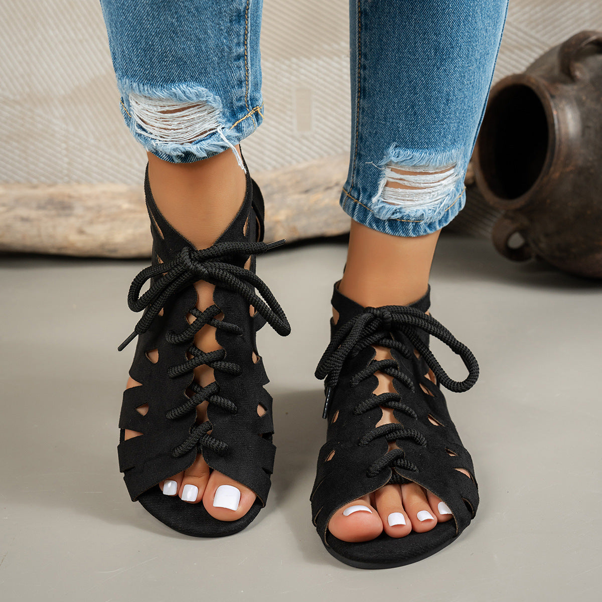 Women's Retro Cut-out Round-Toe Lace-up Flat Sandals